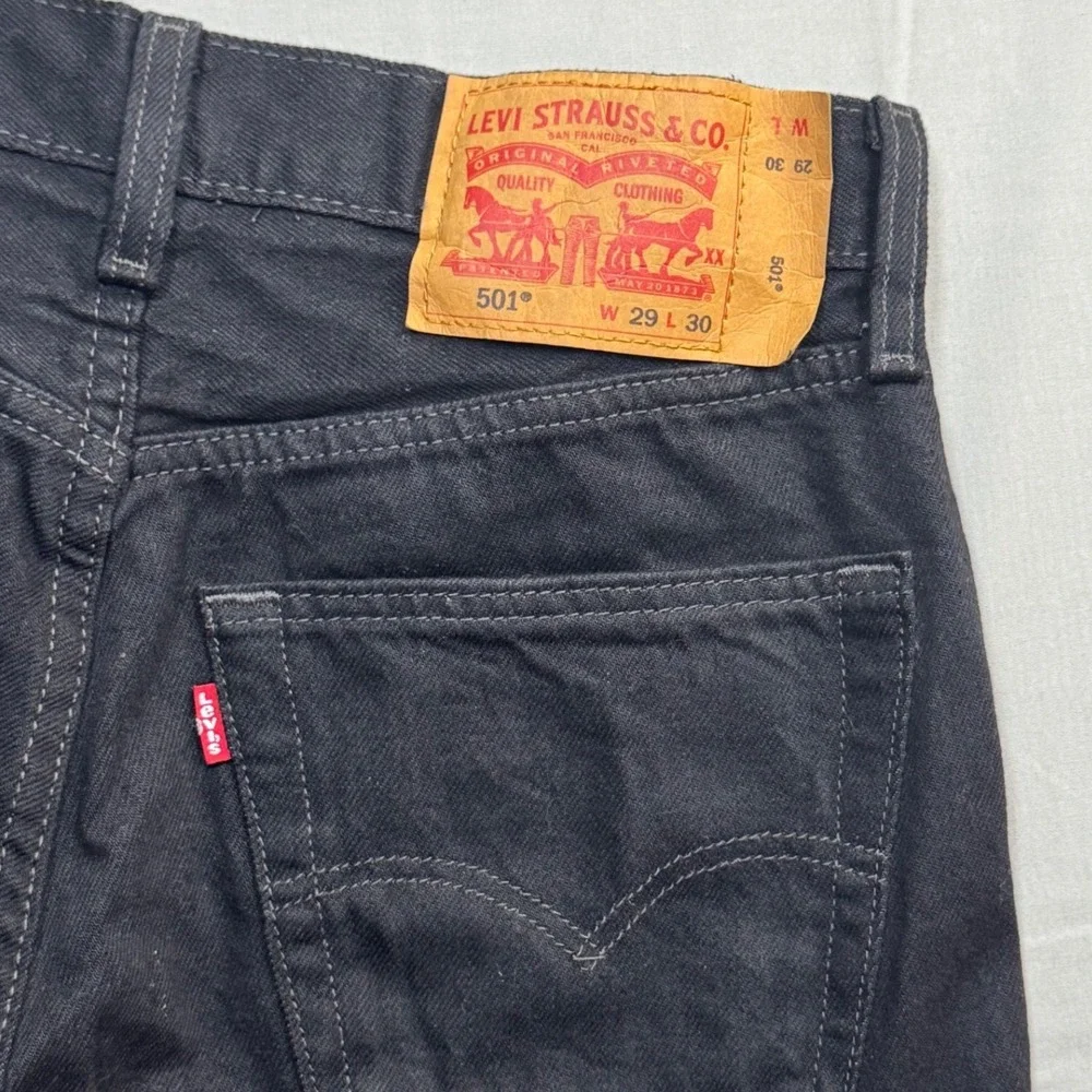 Levis 501 Original Fit Jeans Mens 29x30 Charcoal Black Straight Leg 00501-0660